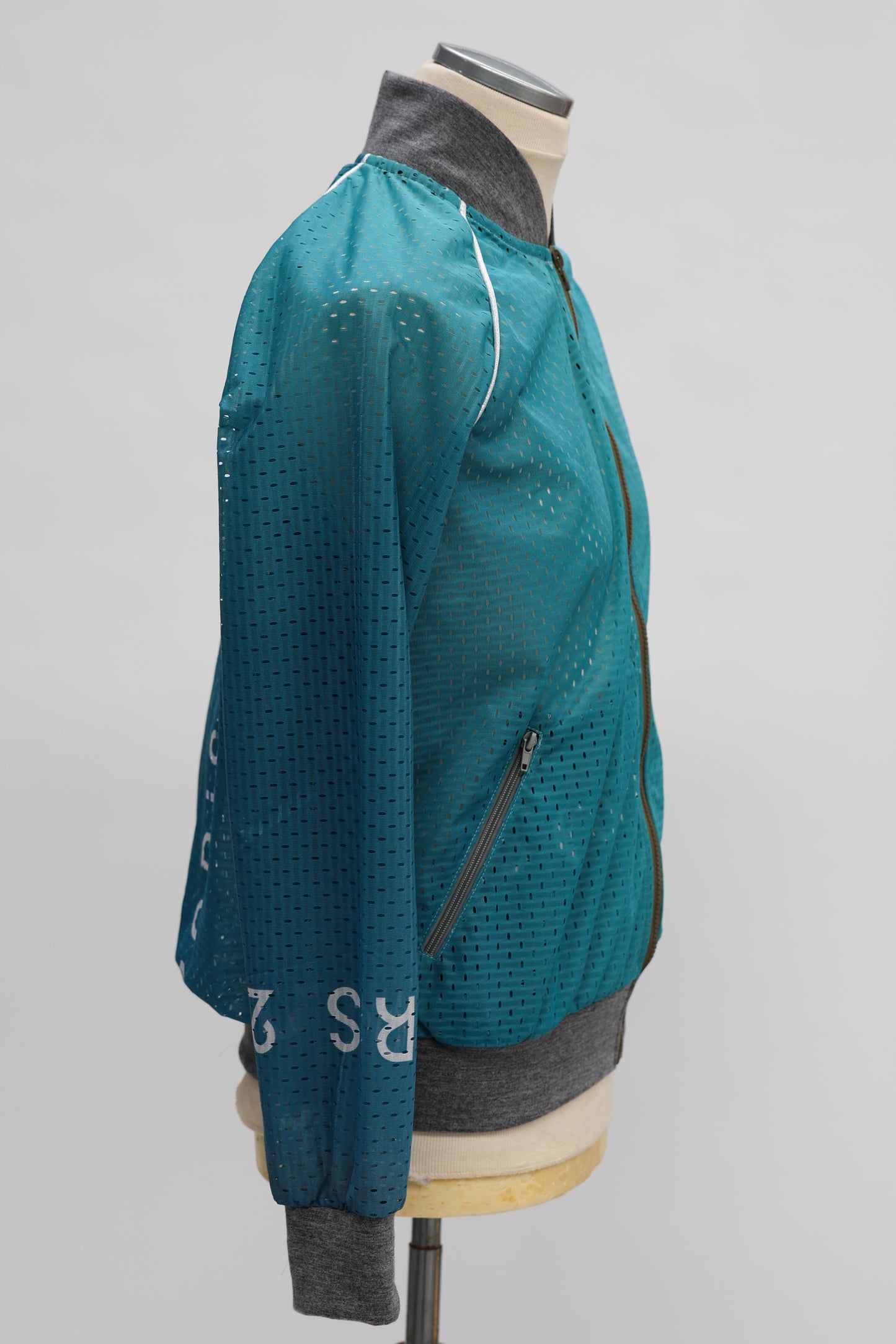 VJO24-L01 vert